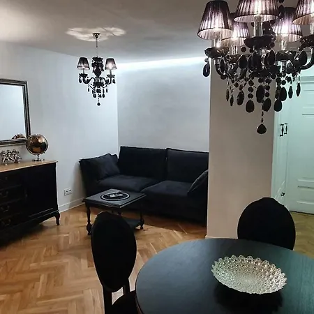 Apartament Twarda شقة *